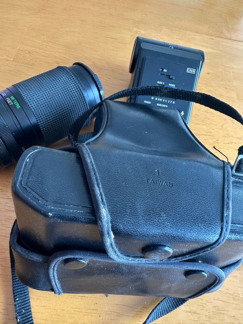 Canon A-1 35mm SLR Film Camera with Lenses & Vivitar RL 2850 Flash - Picture 12 of 16